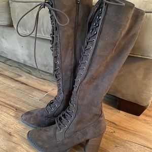 Lace up boots